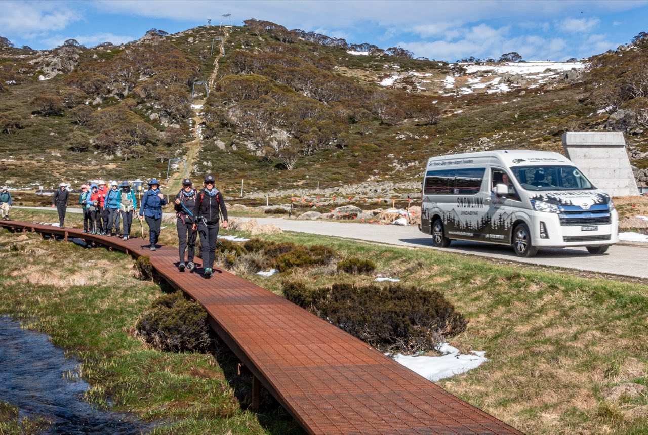 Snowlink HiAce dropping walkers at the Snowies Alpine Walk boardwalk