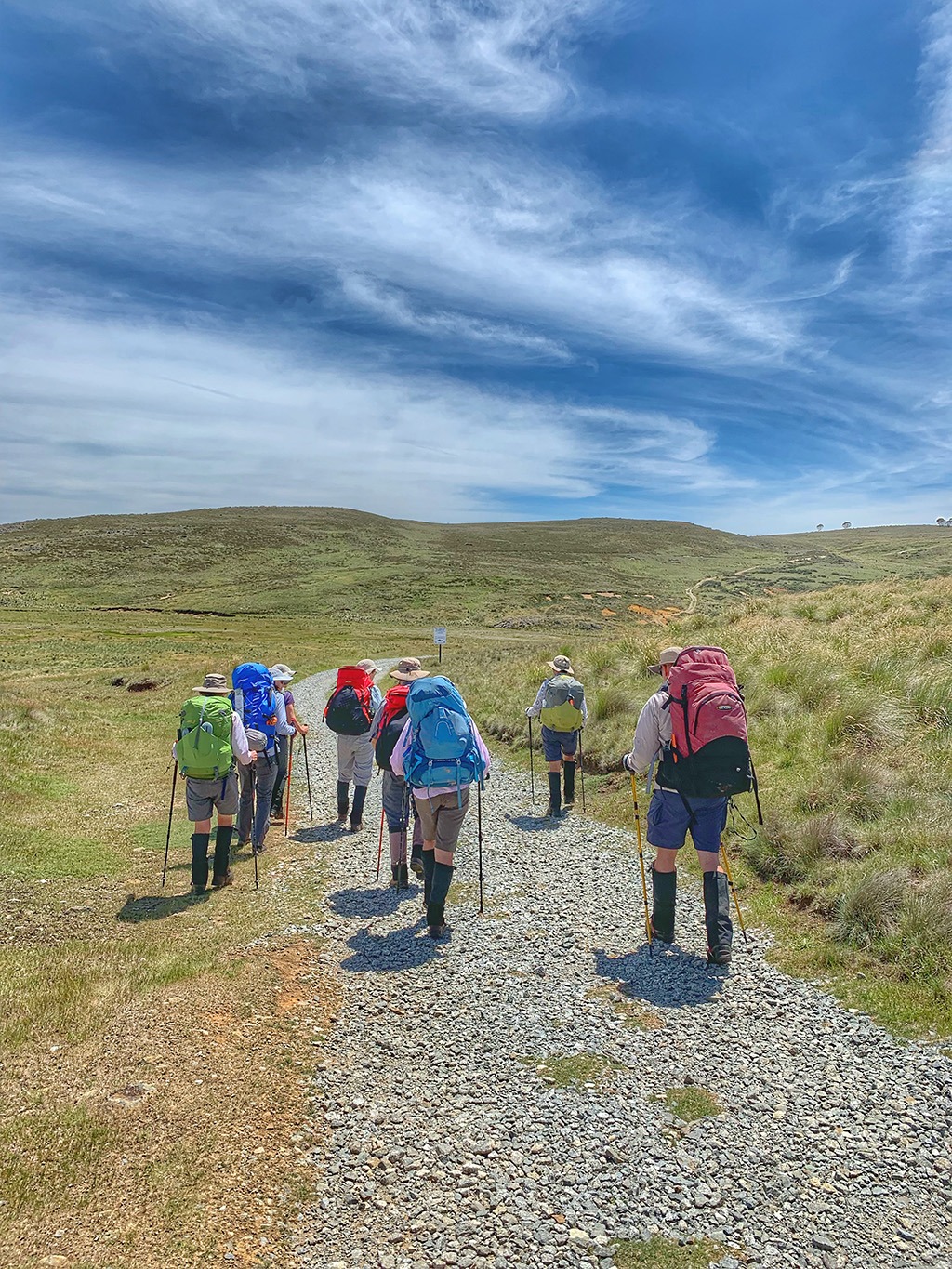 Perisher To Cooma Airport hiking group