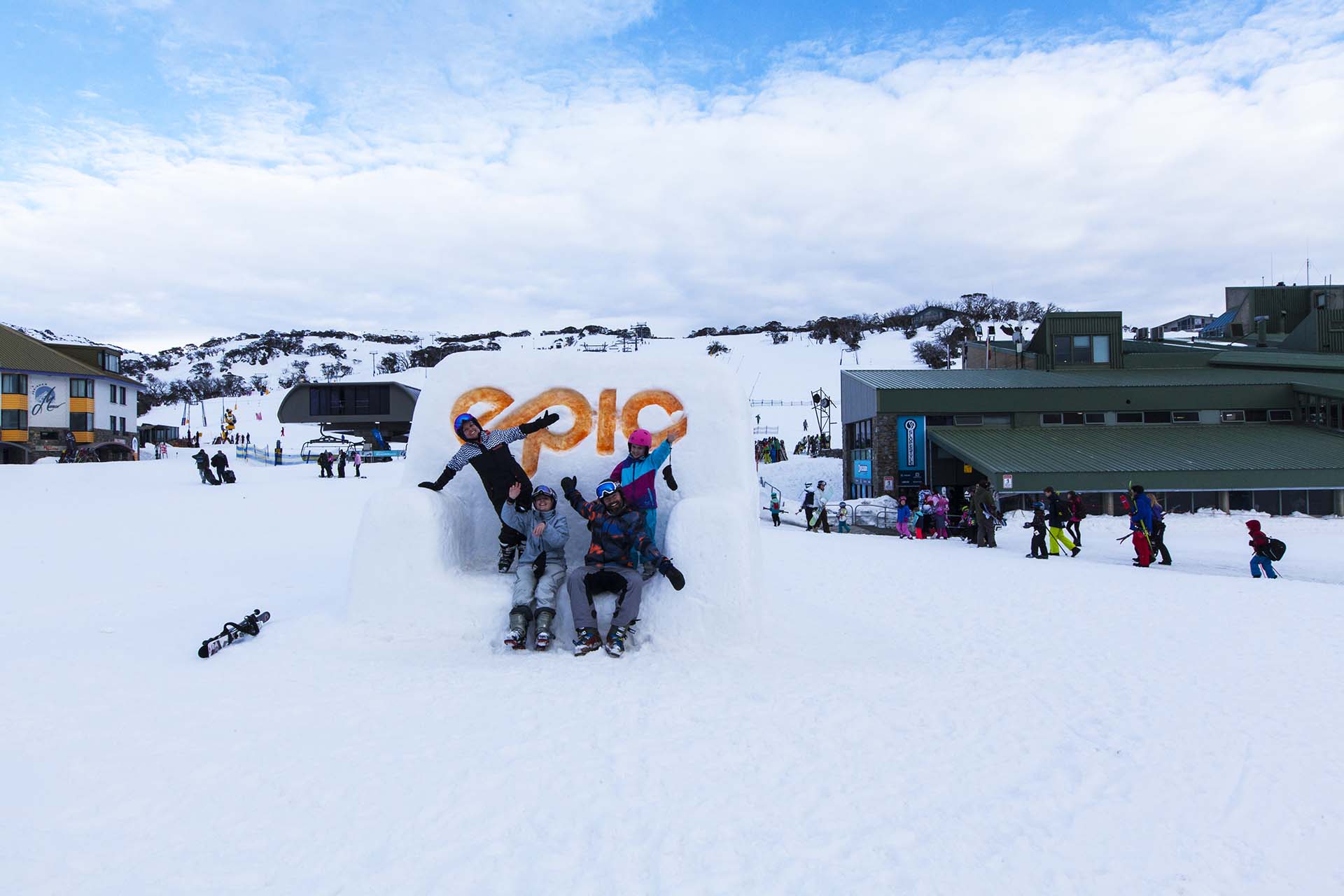 Jindabyne To Perisher Shuttle Bus ski resort